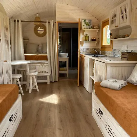 Les Roulottes De L Herm Piscine Jacuzzi Perigord *