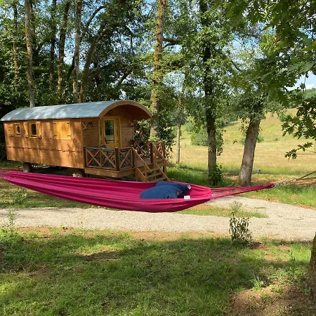 Les Roulottes De L Herm Piscine Jacuzzi Perigord *