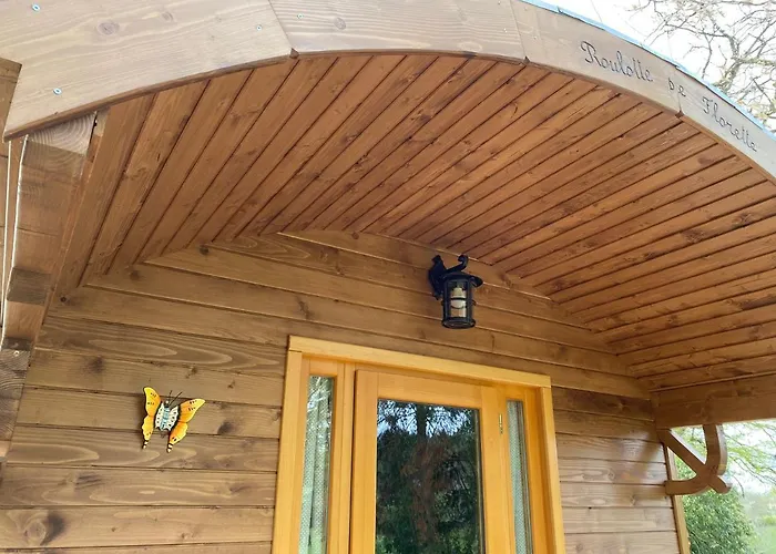 Les Roulottes De L Herm Piscine Jacuzzi Perigord * Rouffignac Saint-Cernin